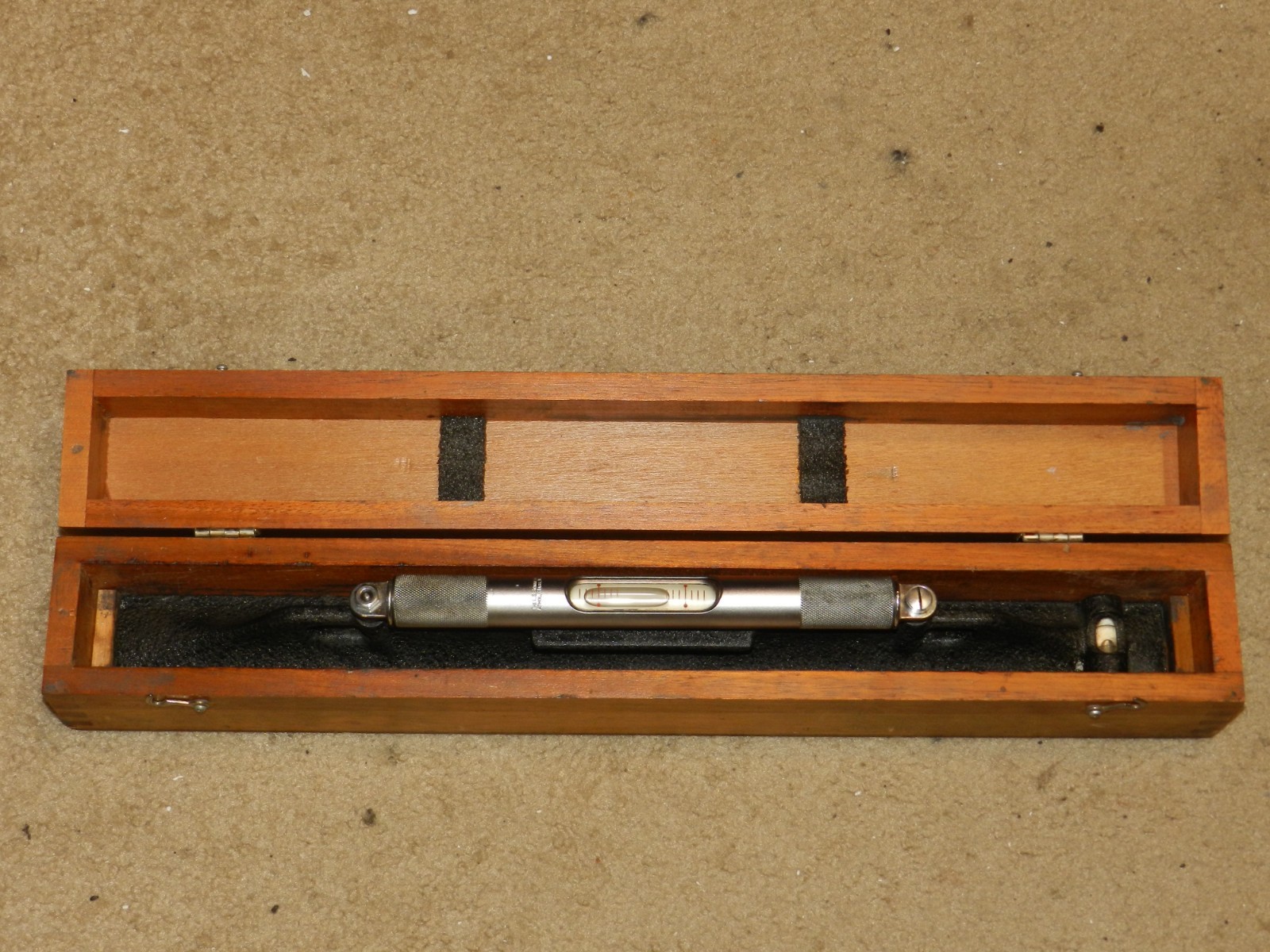 Starrett No. 98-18 Machinists Precision Level 18 Inch W/ WOOD BOX GREAT COND.