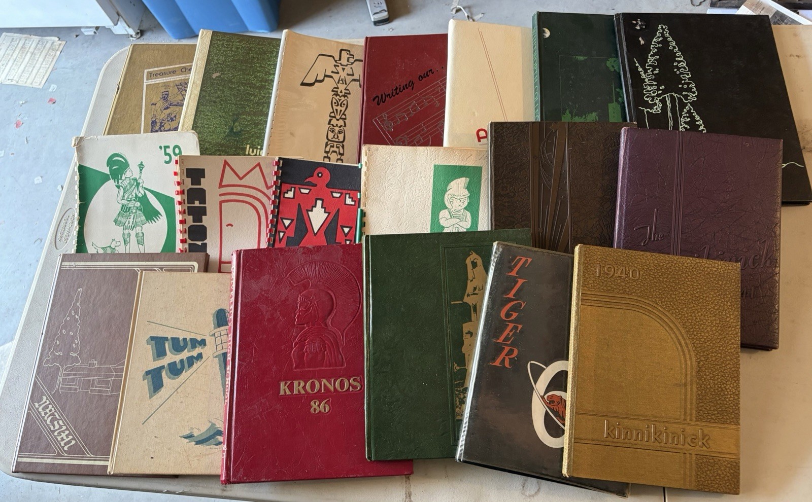 19 DIFF SPOKANE AREA SCHOOL YEARBOOKS JUNIOR SENIOR COLLEGE +