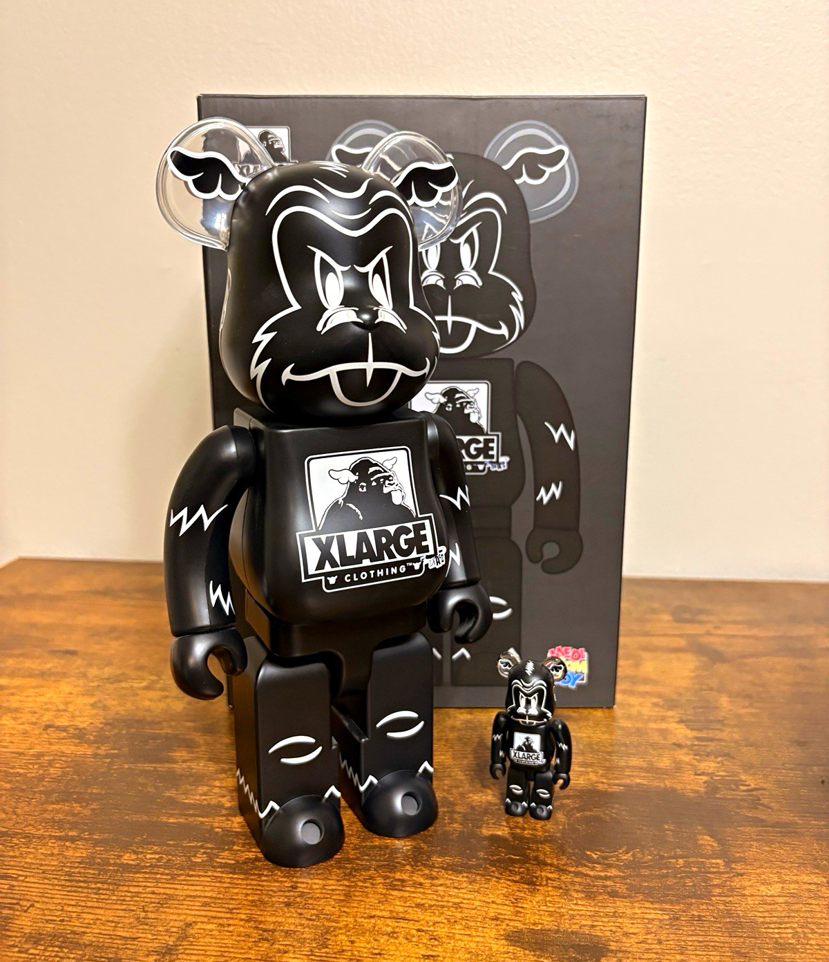 Medicom Toy Be@rbrick XLARGE D Face 100% & 400% Figure Set Black w/ Box Medicom Toy Be@rbrick XLARGE D Face 100% & 400% Figure Set Black w/ Box
