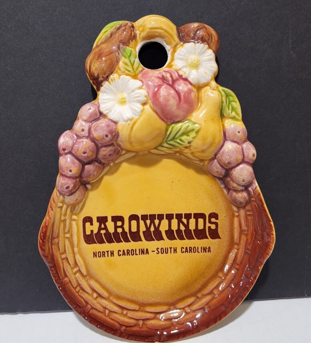 Vintage  CAROWINDS  North Carolina South Carolina Ceramic Souvenir  MADE JAPAN