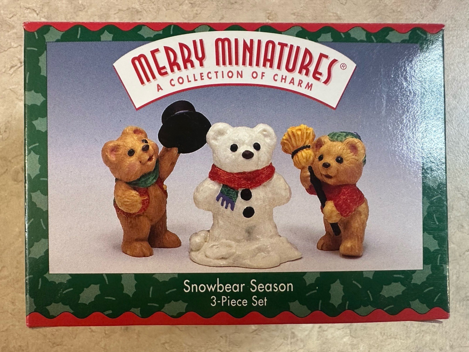 1997 Hallmark Merry Miniatures Snowbear Season 3 Piece Figurine Set IOB QFM8602