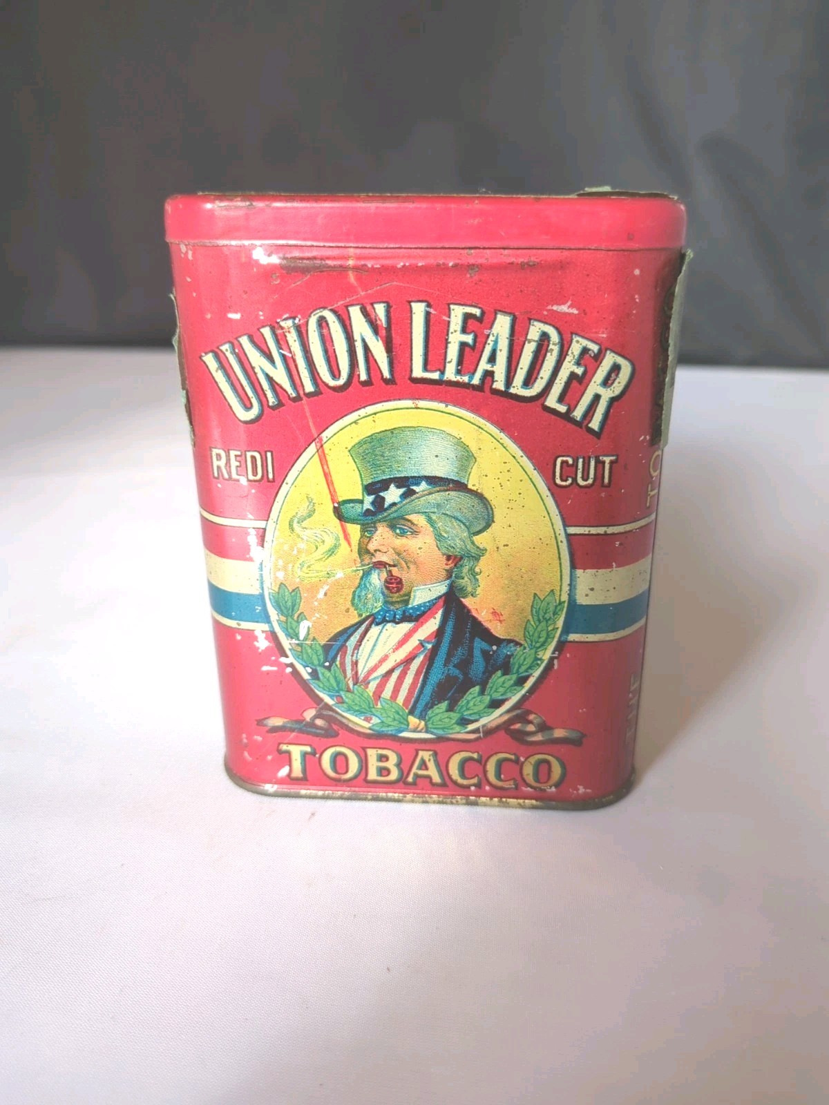 VINTAGE ADVERTISING EMPTY UNION LEADER  VERTICAL POCKET TOBACCO TIN 