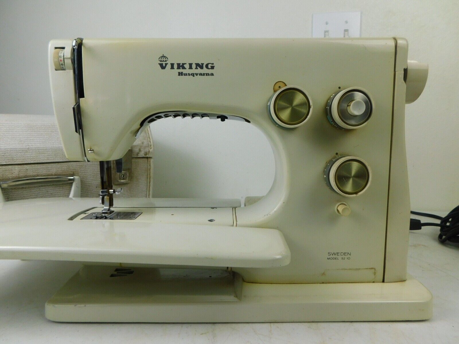 Vtg Rare 5210 Marble Husqvarna Viking Sewing Machine Foot Pedal & Case Works HOT