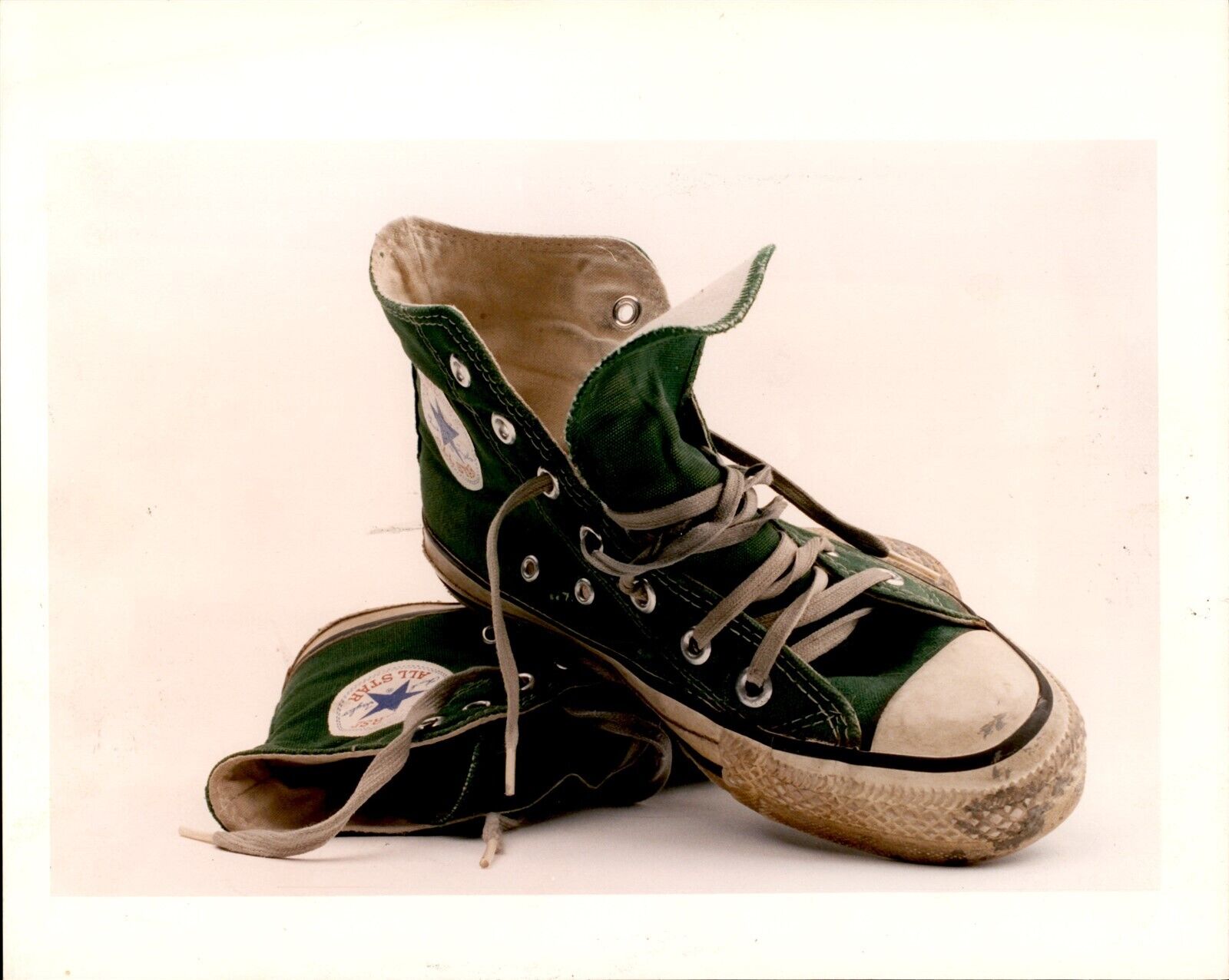 LD306 1994 Orig Color Photo GREEN CONVERSE ALL-STAR ATHLETIC SHOES CHUCK TAYLOR