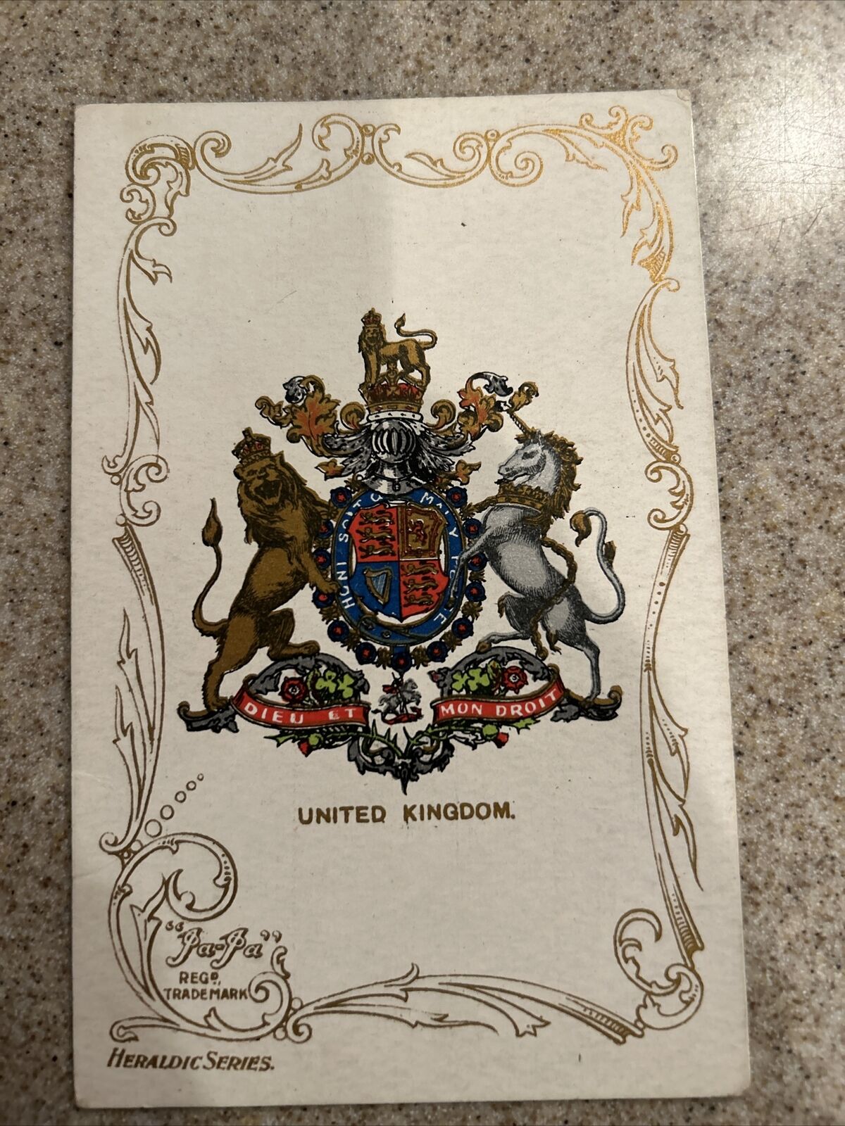 Vintage Coat of Arms Postcard - United Kingdon s293