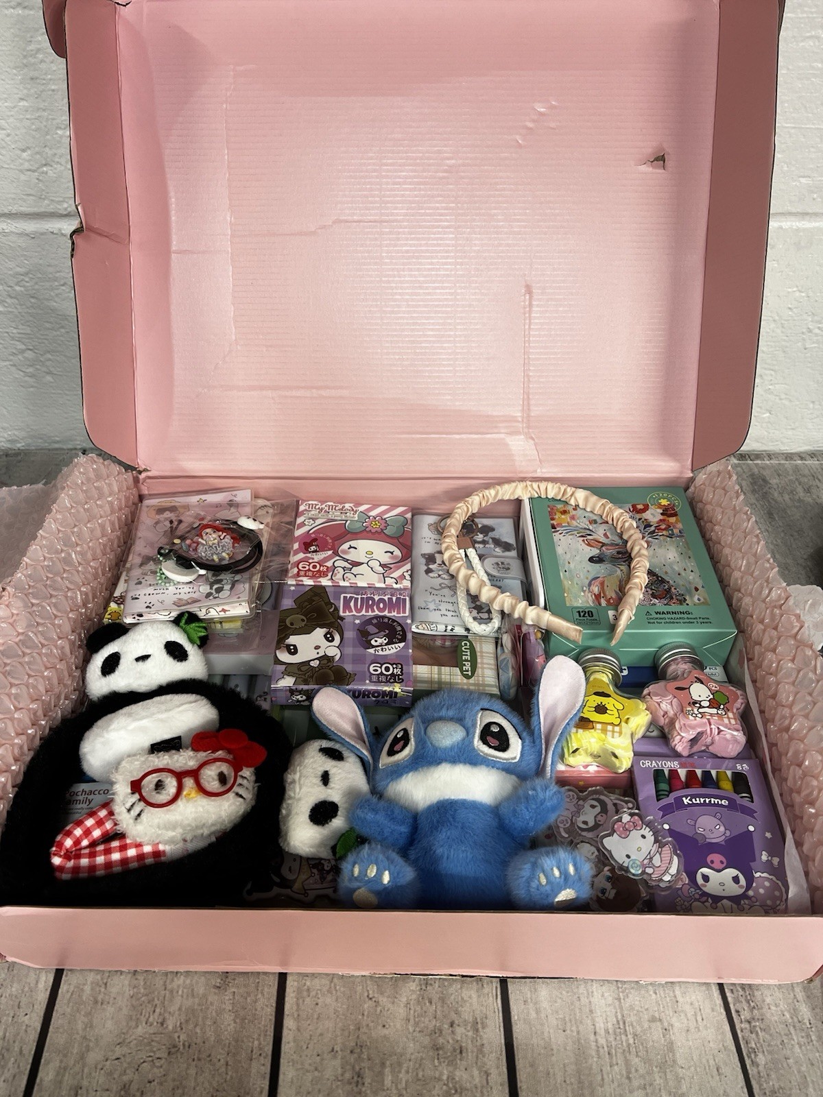 🎀 Kuromi Mystery Box – Cute Surprise Bundle 🎀