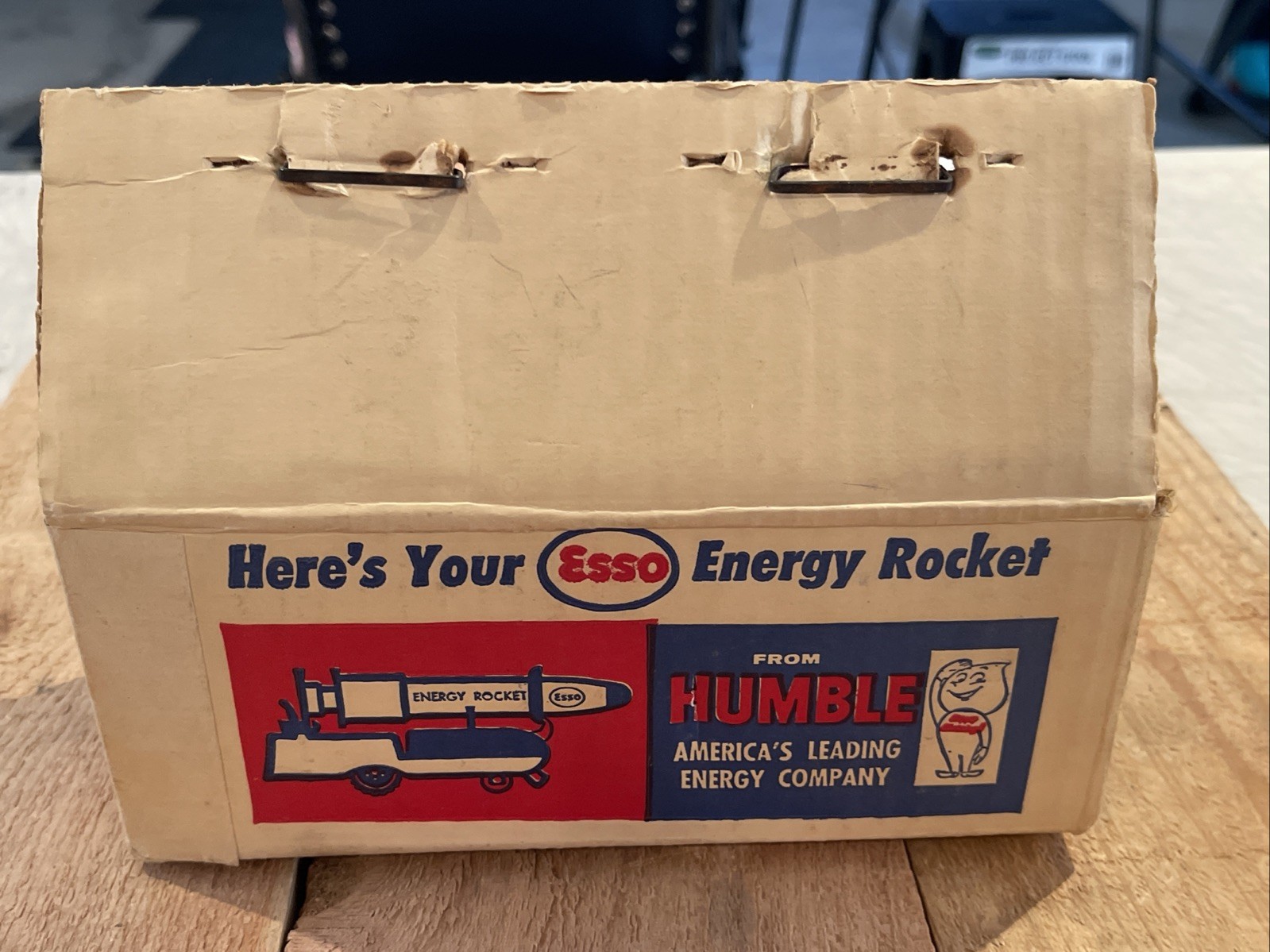 VINTAGE HUMBLE ESSO ENERGY ROCKET TOY GAS OIL Service Station Giveaway In Box TX