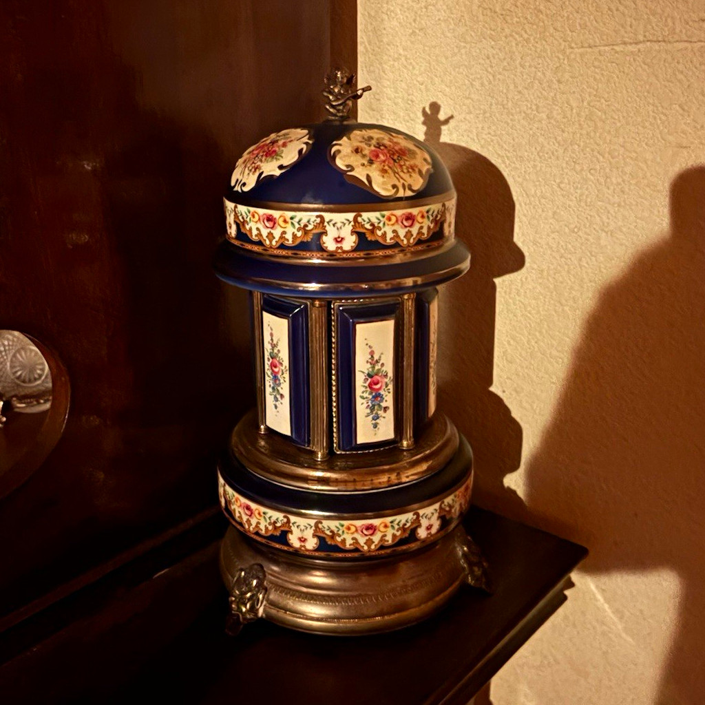 Italian Cigarette carousel Vintage Blue Gold White Floral / music/opens 