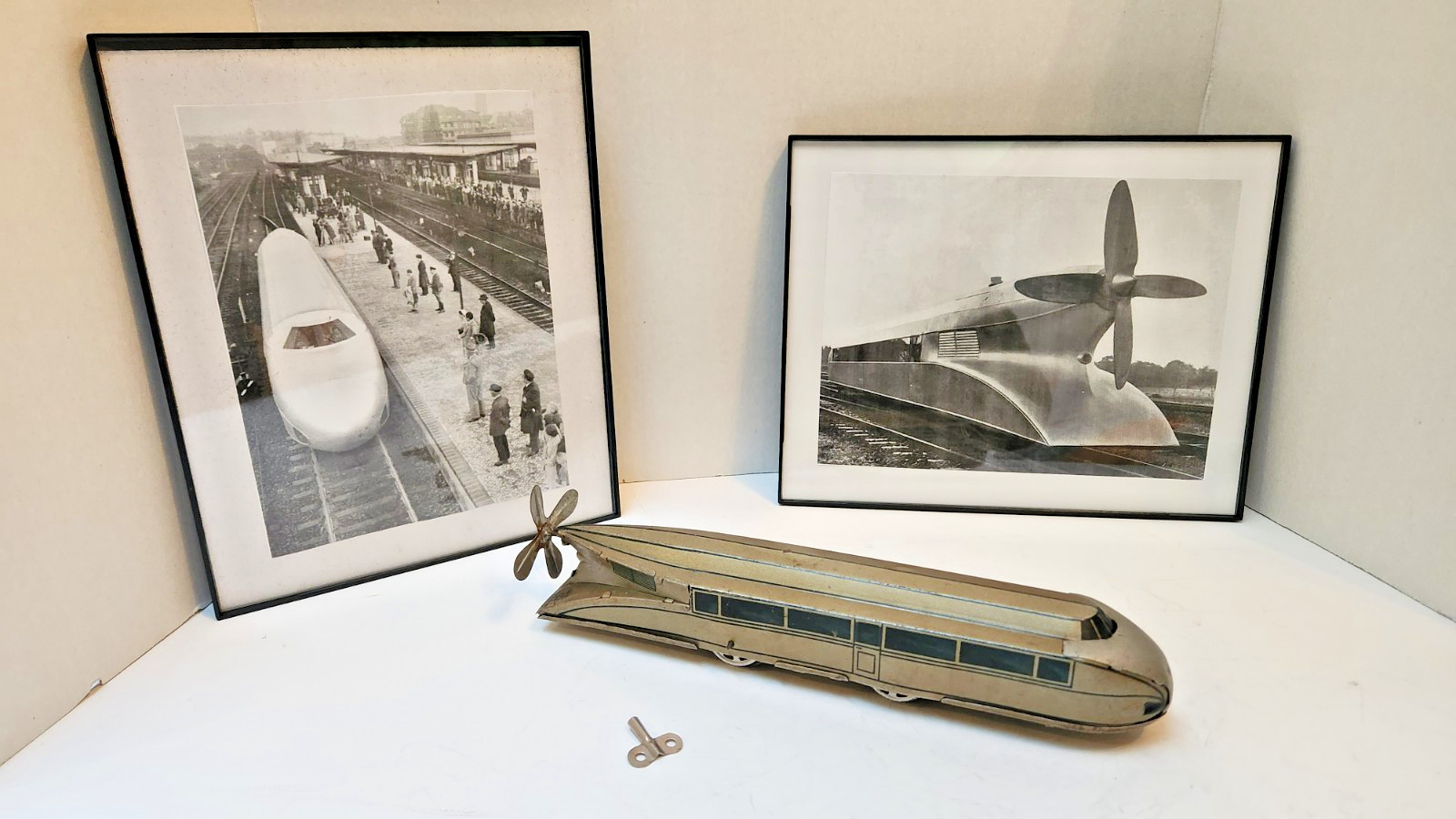 Pre War Bing Schienenzeppelin or rail Zeppelin Germany 1929 Wind Up Historic Toy Pre War Bing Schienenzeppelin or rail Zeppelin Germany 1929 Wind Up Historic Toy