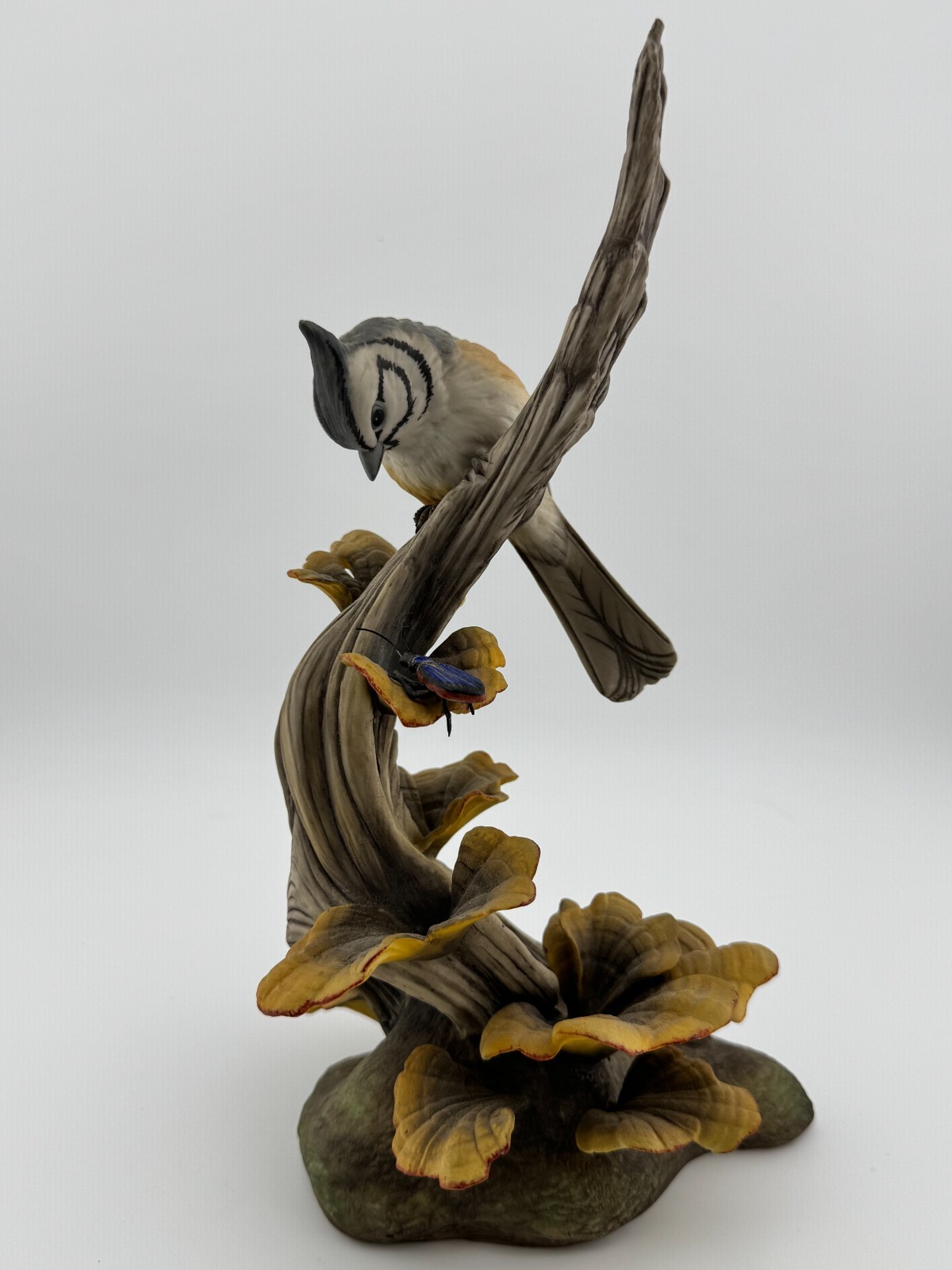 Boehm Bridled Tit 200-24 Porcelain Bird Beetle Fungi England 9.5\