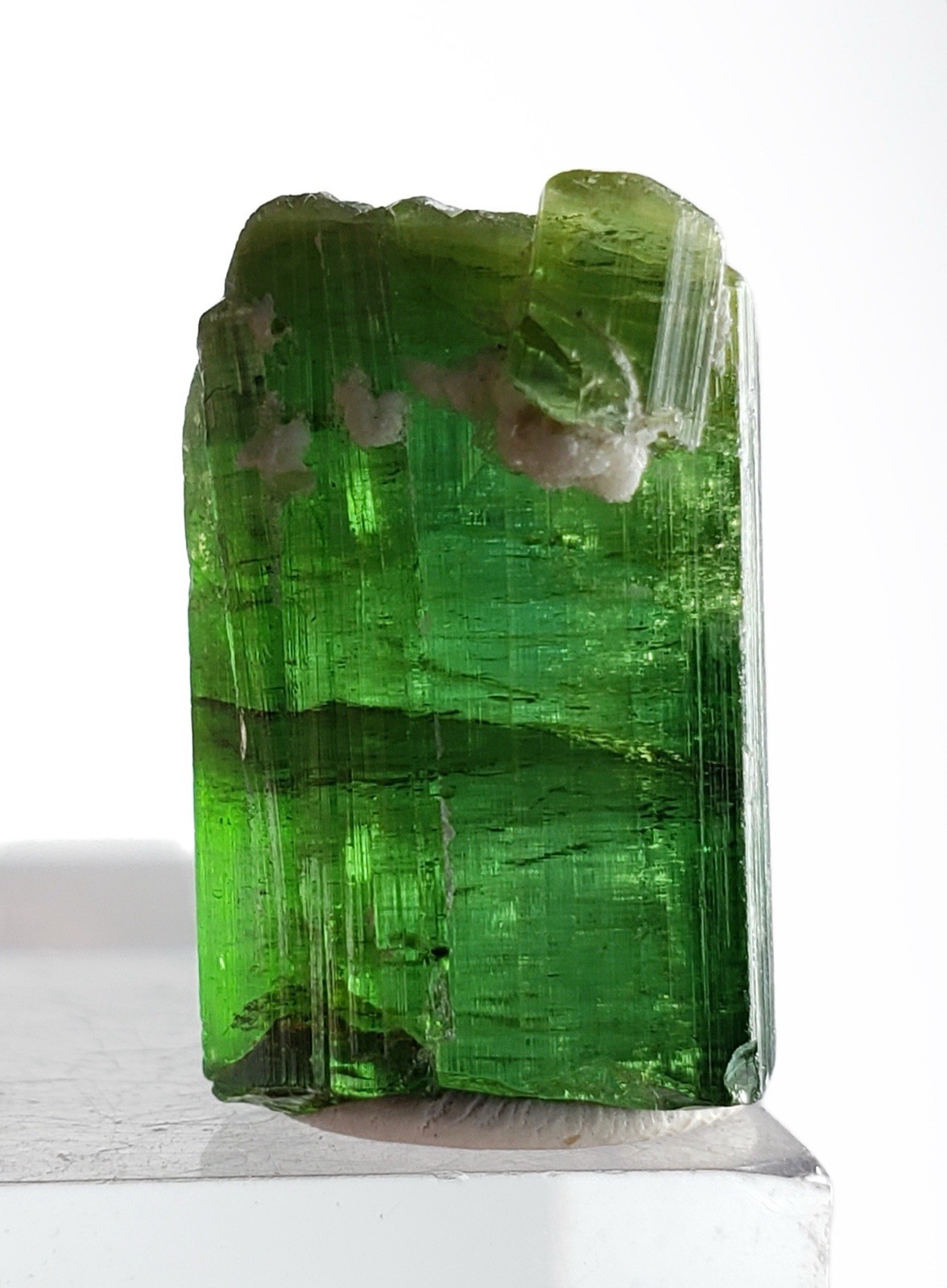 Nutural green colour Tourmaline crystal From Afghanistan 18.4 carats Nutural green colour Tourmaline crystal From Afghanistan 18.4 carats