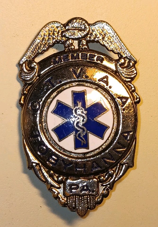 Obsolete Vtg Tobyhanna PA Volunteer Ambulance Badge CTVAA Topper Pin Emergency