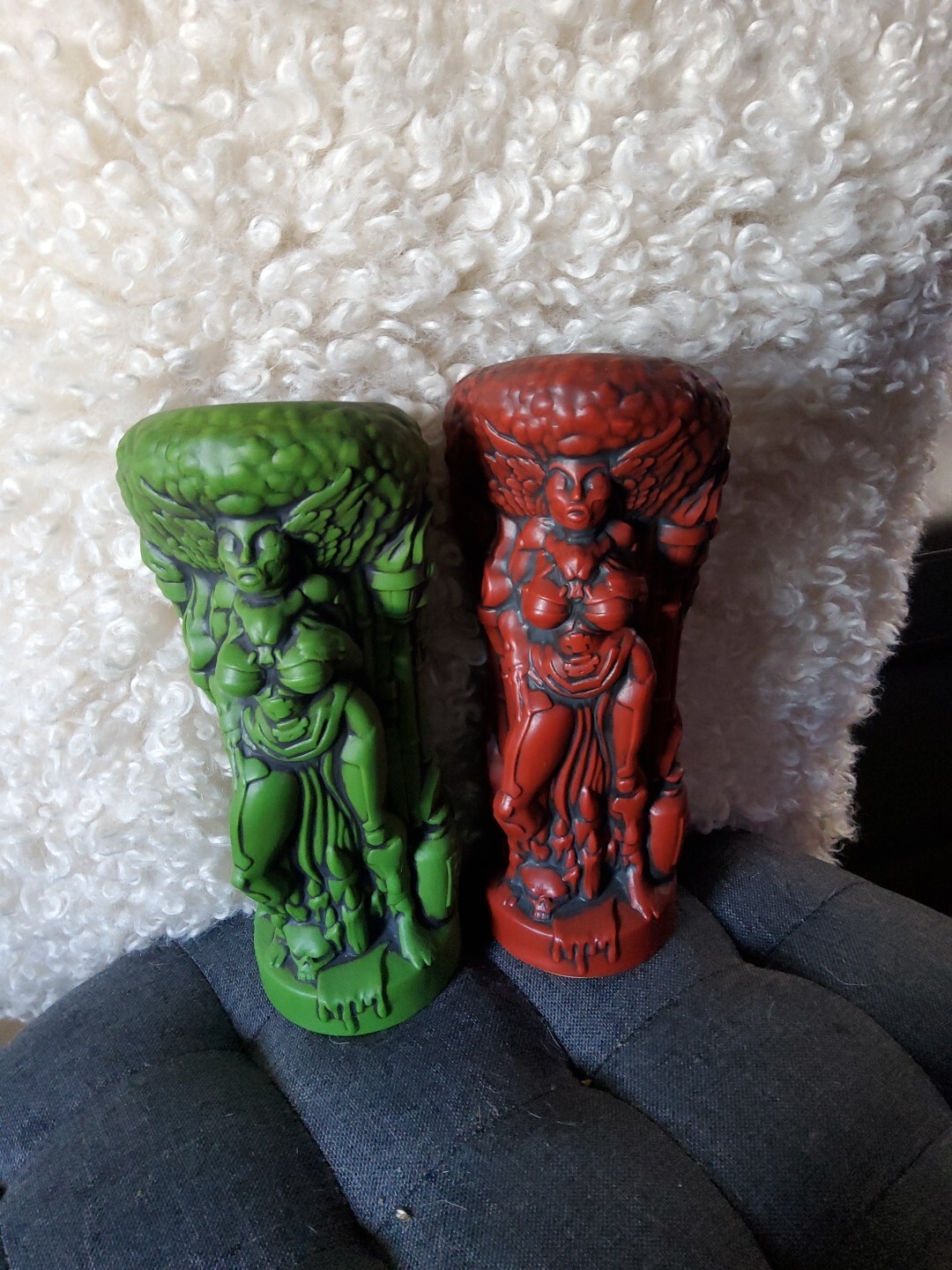 TIKI FARM VOODOO GODDESS RED & GREEN Dried Blood & MOSS. 2 MUGS ONE PRICE.