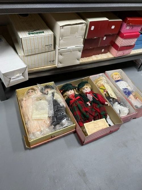 Lot of 19 Vintage Porcelain Dolls Lot of 19 Vintage Porcelain Dolls