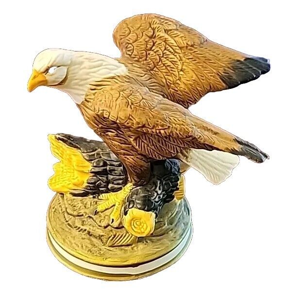 Americana Birds In Flight Collection Bald Eagle Royal Heritage Porcelain Figure 