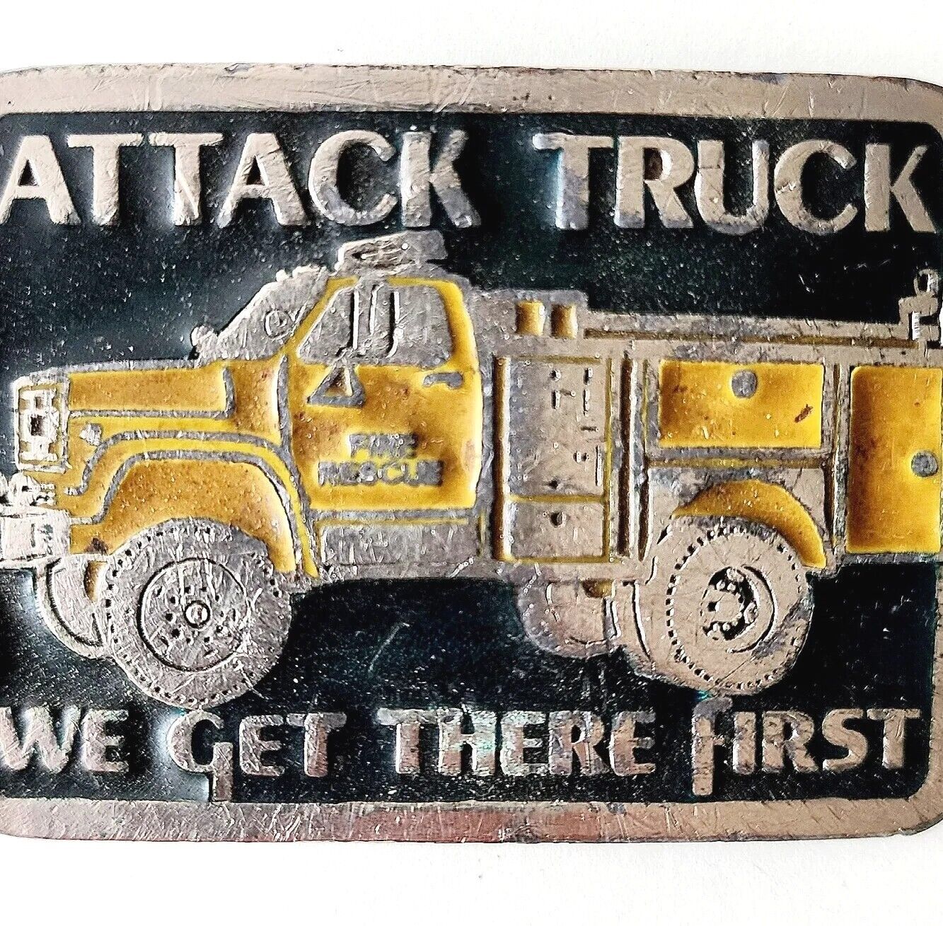 Fire Rescue Belt Buckle Attack Truck Vintage Enamel Painted Fireman 1970-80 E31