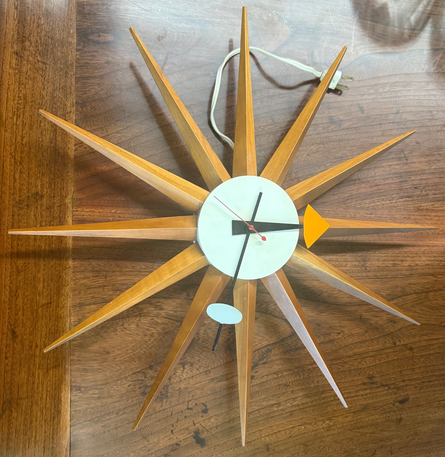 George Nelson Original Wall Clock Sunburst Howard Miller Electric 