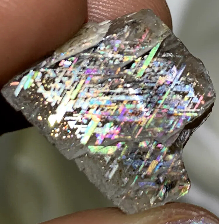 HIGHEST GRADE FULL SPECTRUM PURPLE RAINBOW LATTICE SUNSTONE POLISHED CRYSTAL *A