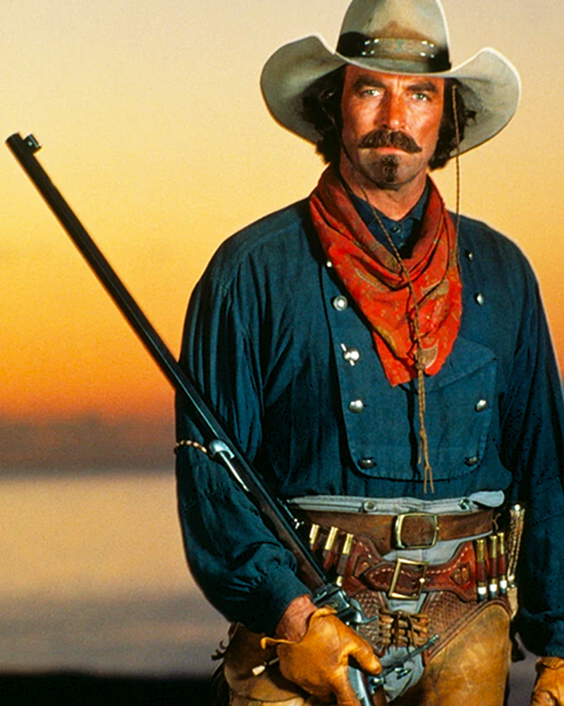 TOM SELLECK QUIGLEY DOWN UNDER WITH RIFLE WESTERN 8\