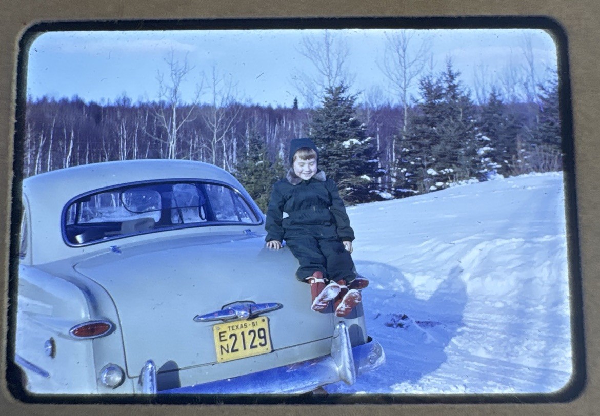 Vtg 1951 Slide Texas Plate EN2129 Boy on 49-51 Ford Trunk Snow Road Red Border