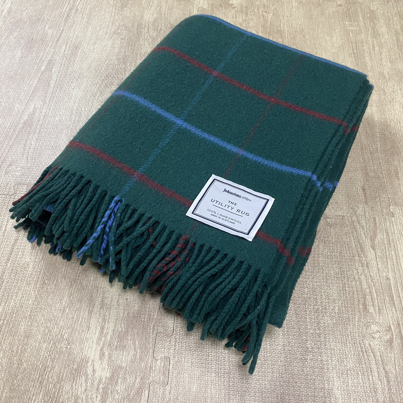 JOHNSTONS OF ELGIN SCOTLAND 100% LAMBSWOOL UTILITY RUG TARTAN BLANKET 60\