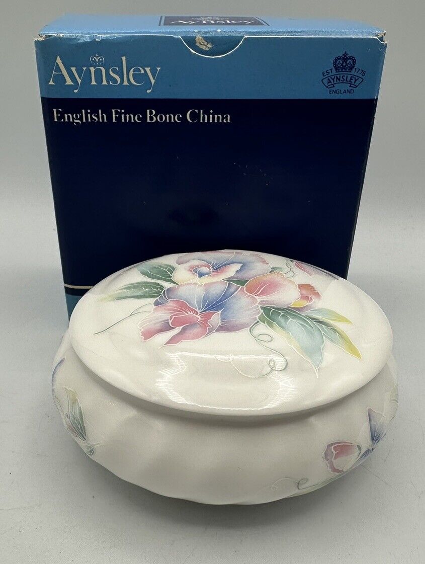 Aynsley English Fine Bone  China Little Sweetheart Flora Trinket Box