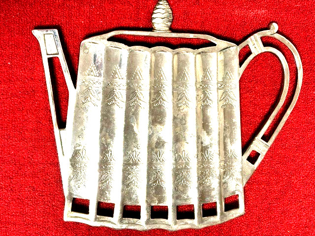 Vintage Godinger Silver Teapot Footed Trivet Teapot Design Made in Hong Kong