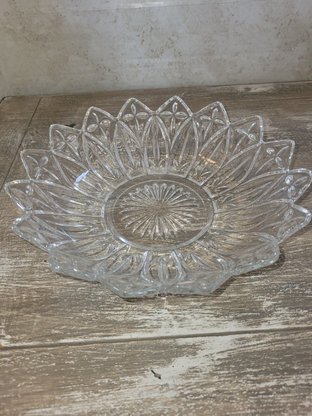 Scalloped Edge Vintage Clear Pressed Glass Serving Shallow Bowl Platter