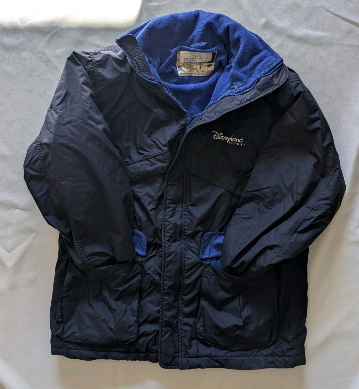 Disneyland Cast Member Employee Maintenance Issue Winter Coat Jacket Large