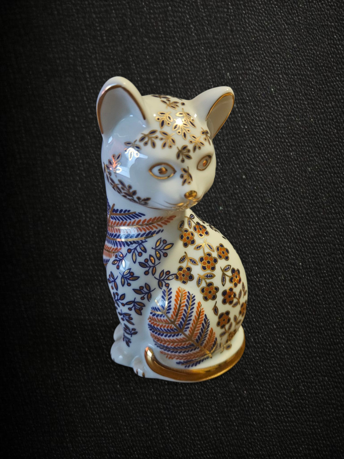 Vintage Imari Japanese Neko Cat