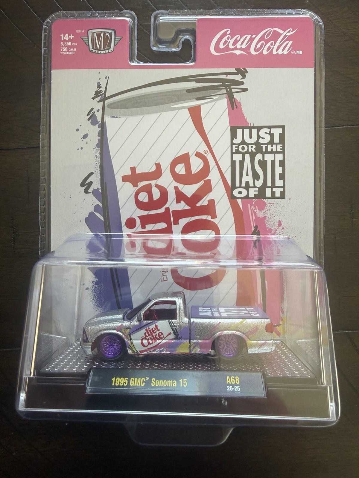 M2 Machines Coca-Cola Diet Coke 1995 GMC Sonoma 15 CHASE New Release A68 26-25
