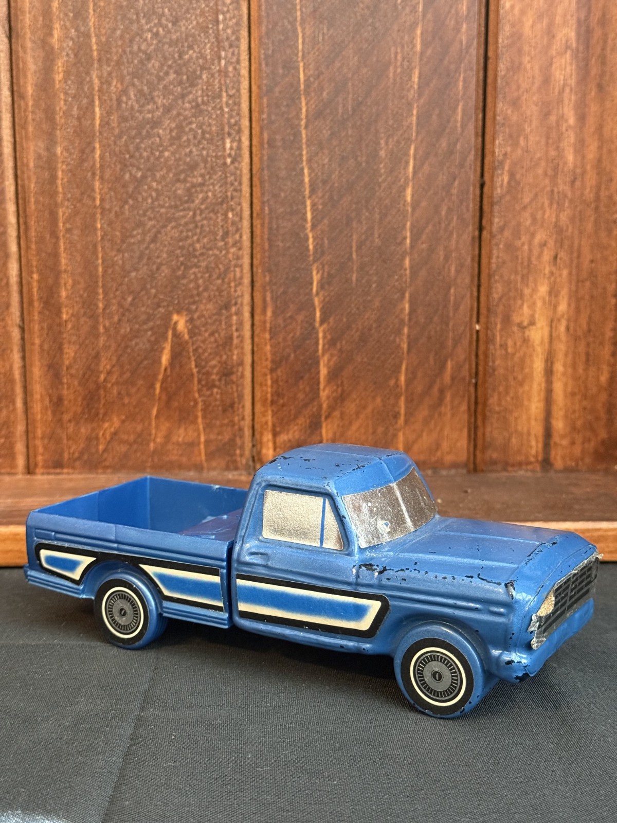 VINTAGE AVON 1973 FORD RANGER PICKUP WILD COUNTY AFTERSHAVE BOTTLE BLUE 5OZ
