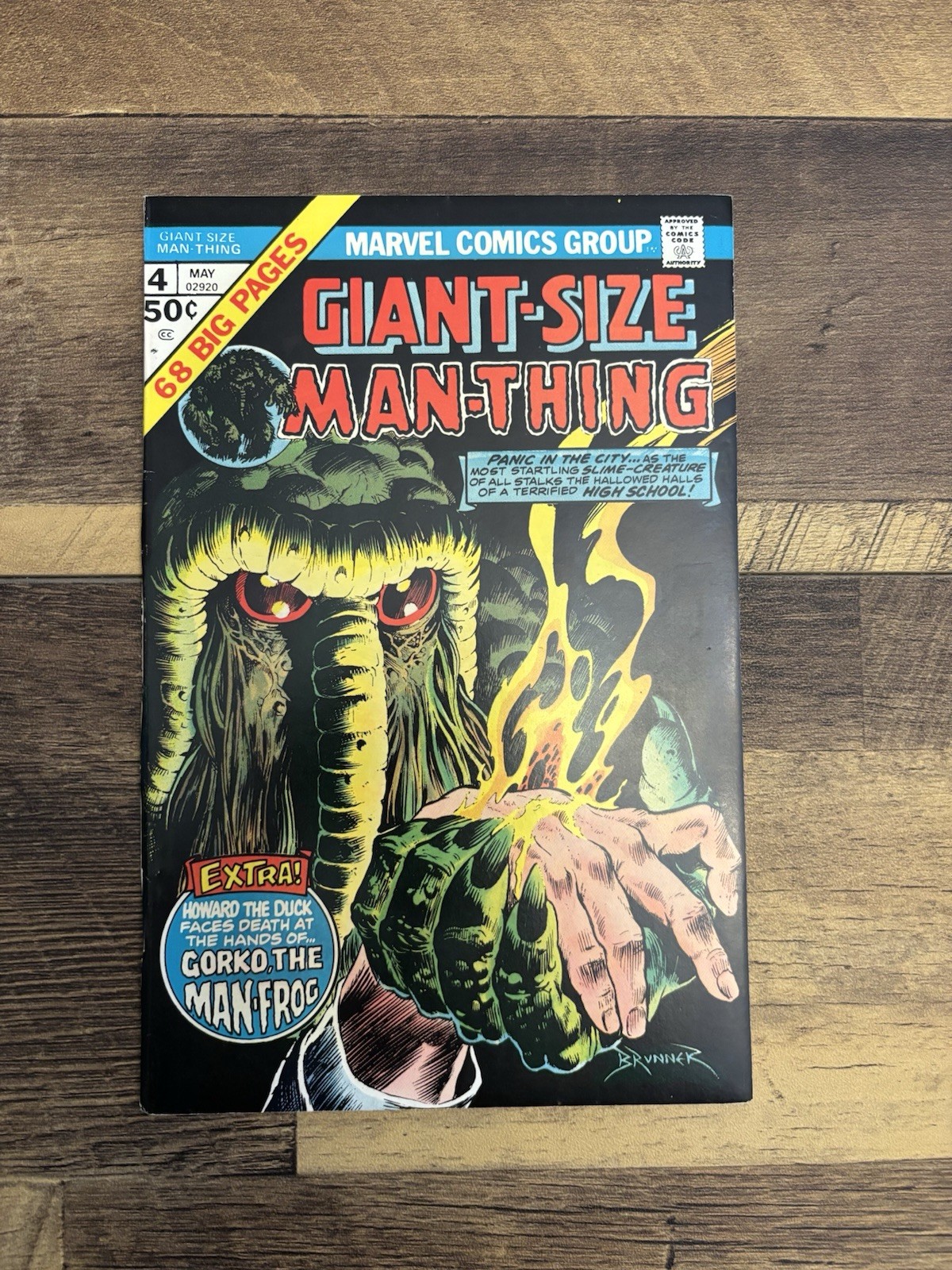 Giant-Size Man-Thing #4 (Marvel, 1975) 1st solo Howard the Duck story | VF-