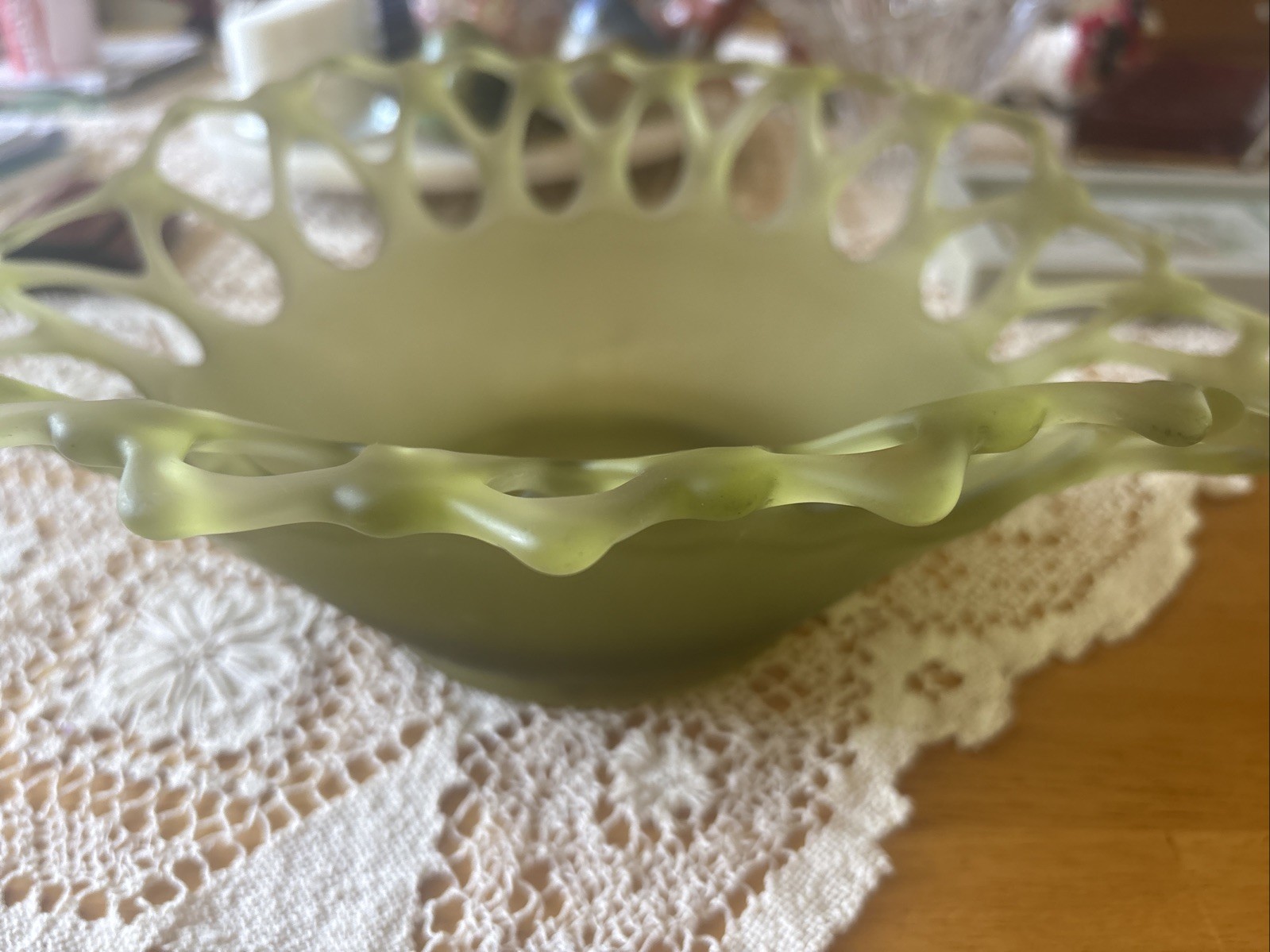 VTG Westmoreland Doric Lace bowl/centerpiece Green NICE