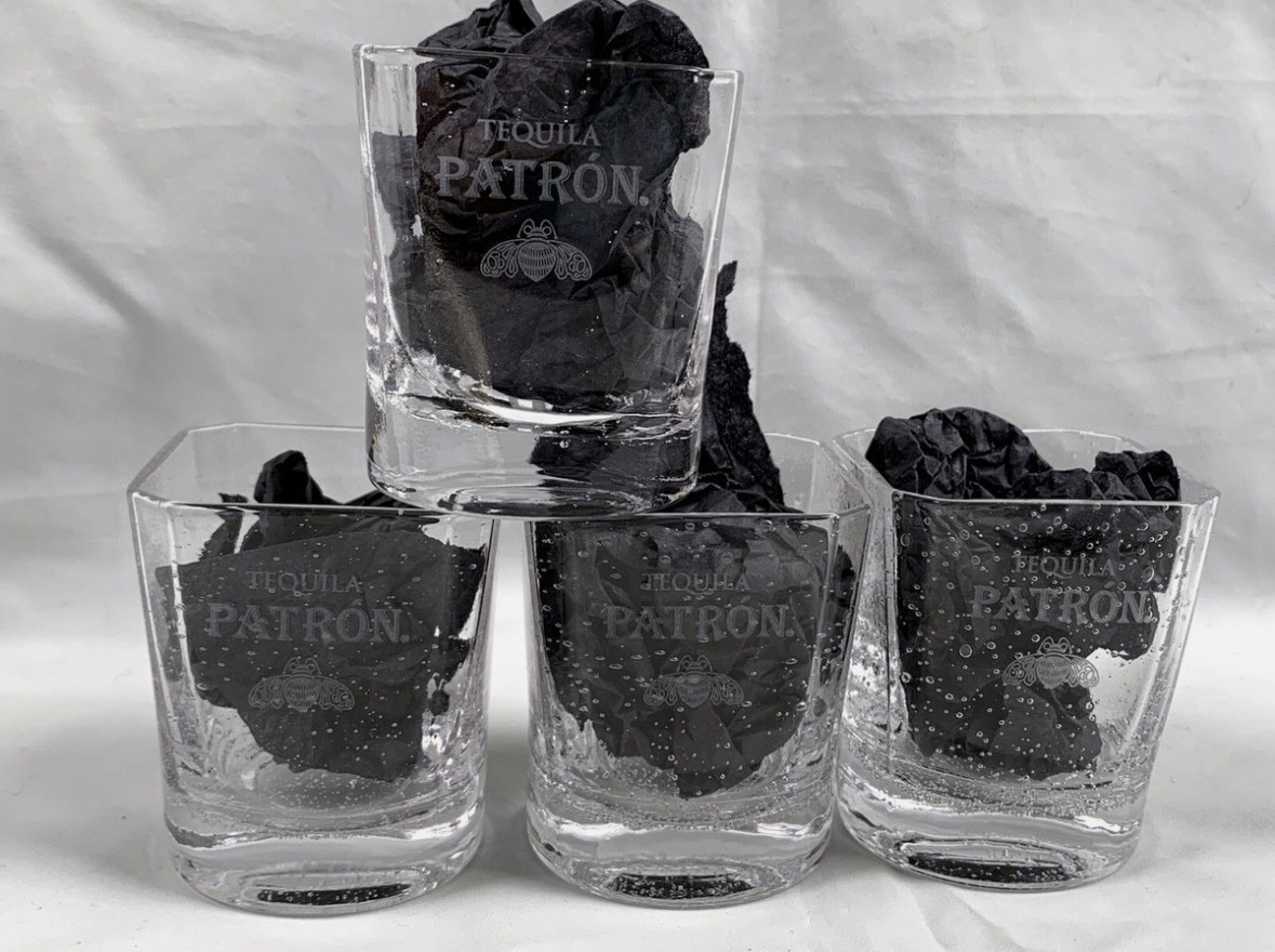 4 PACK New Patron Tequila Etched Bee Logo Bubble Square Shot Glasses 2 oz 4 PACK New Patron Tequila Etched Bee Logo Bubble Square Shot Glasses 2 oz