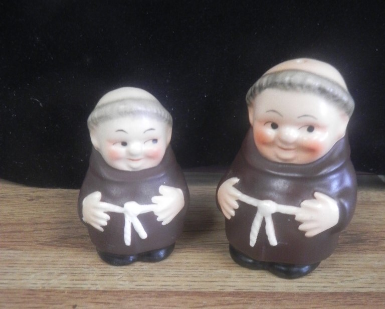 Goebel Hummel 60s Friar Priest Tuck Monk Salt And Pepper Shakers