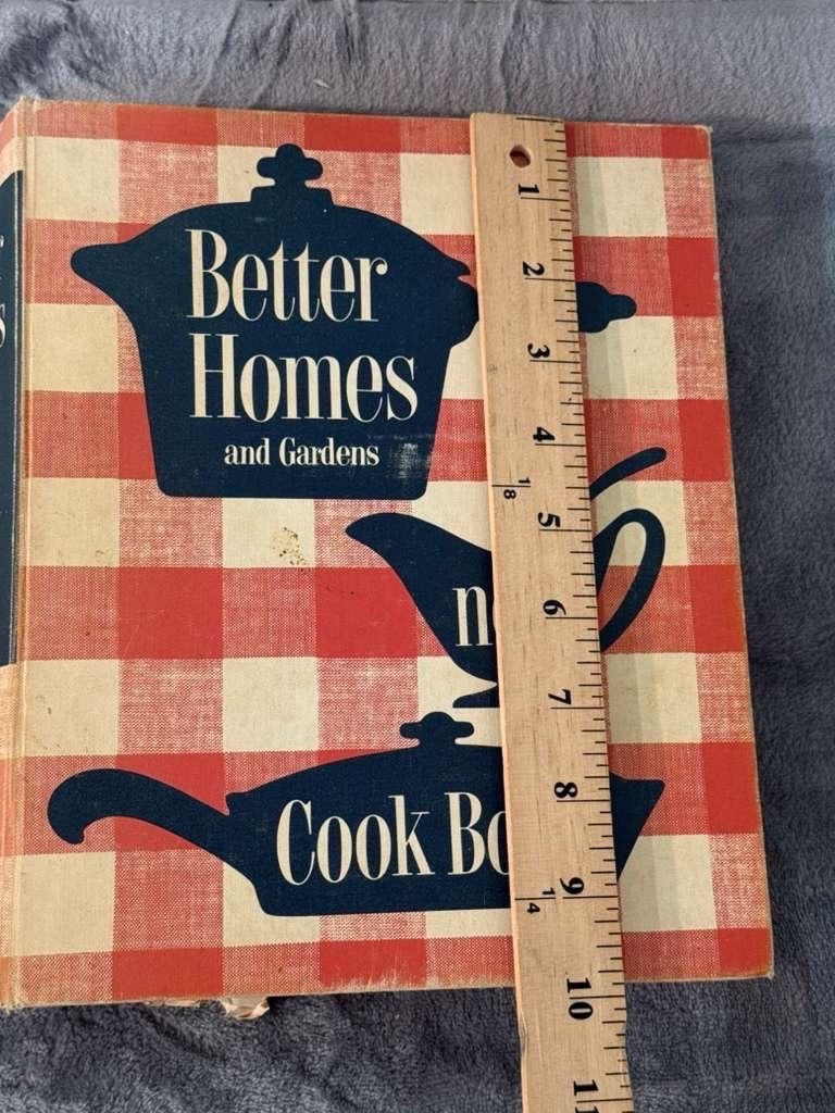 Better Homes & Gardens New Cookbook 1953 1st Edition 6th Printing Binder Vtg Better Homes & Gardens New Cookbook 1953 1st Edition 6th Printing Binder Vtg