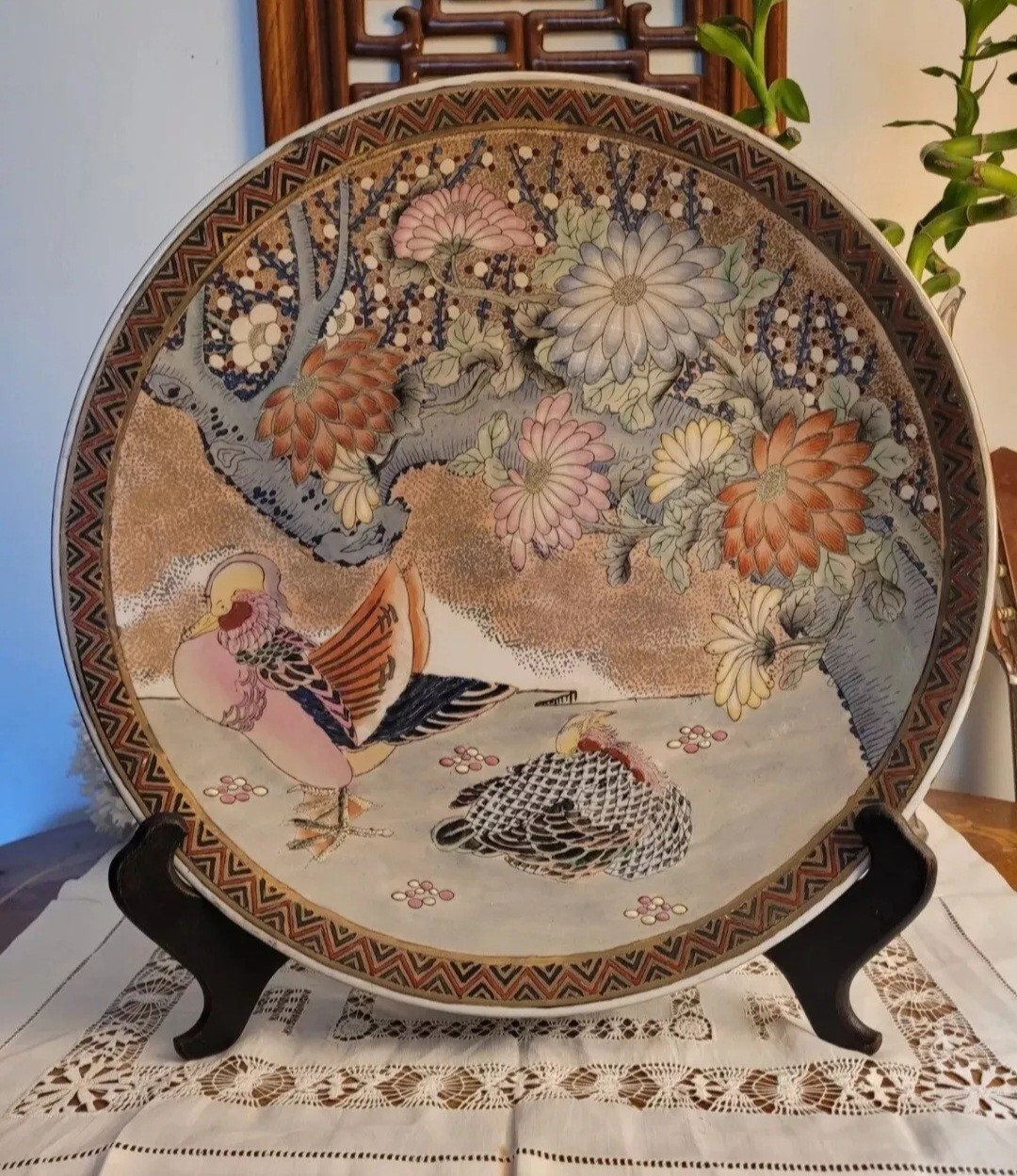 Vintage H.F.P. Macau Chinese Hand Painted 16\