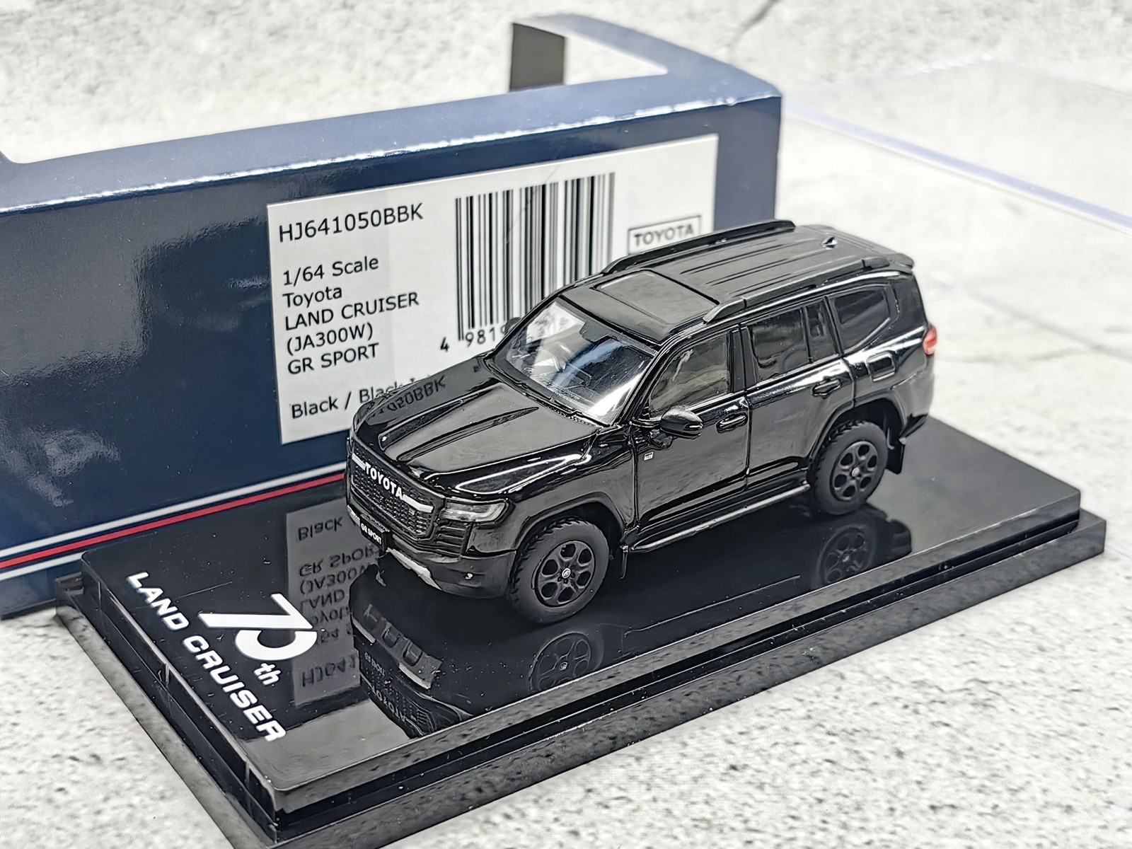 1:64 Land Cruiser 300 GR Sport Black Diecast Model Car SUV 4x4 Collectible