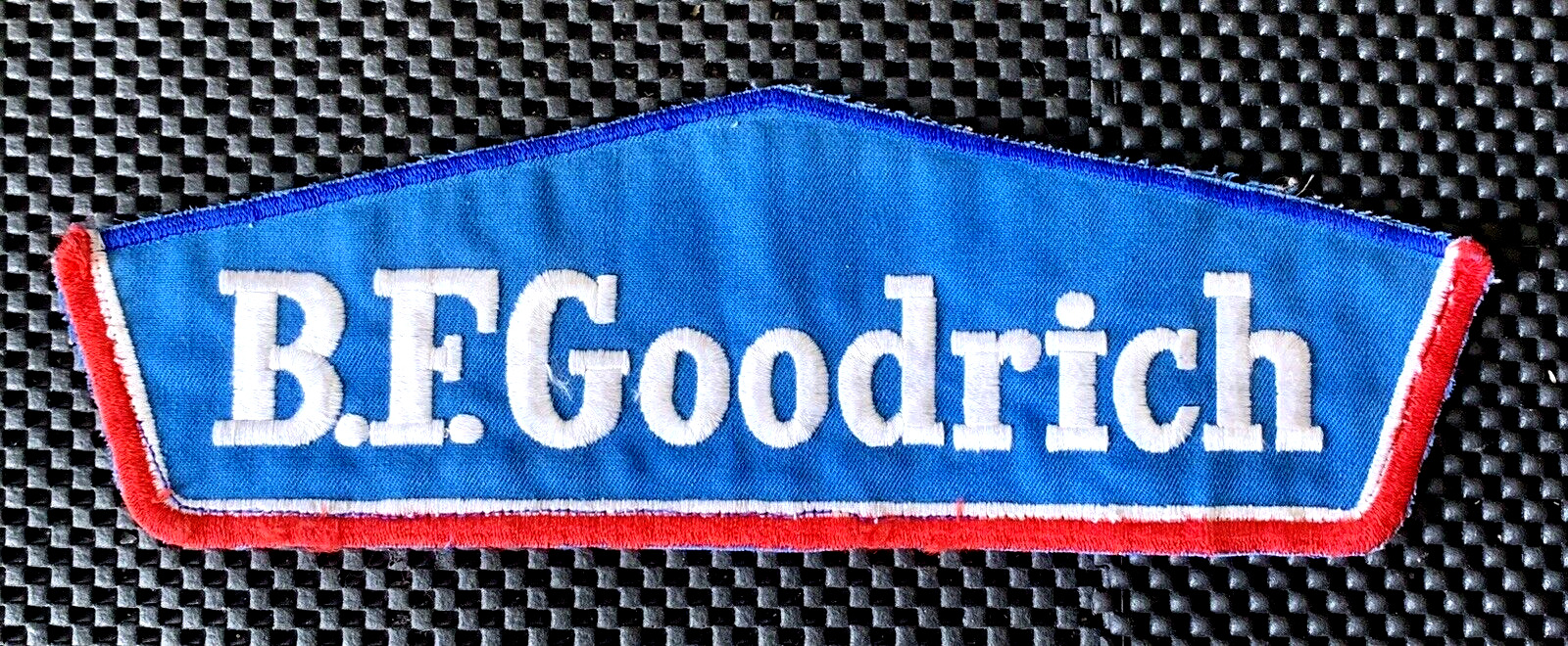 BF GOODRICH LARGE EMBROIDERED SEW ON ONLY PATCH AUTO TRUCK TIRES 11\