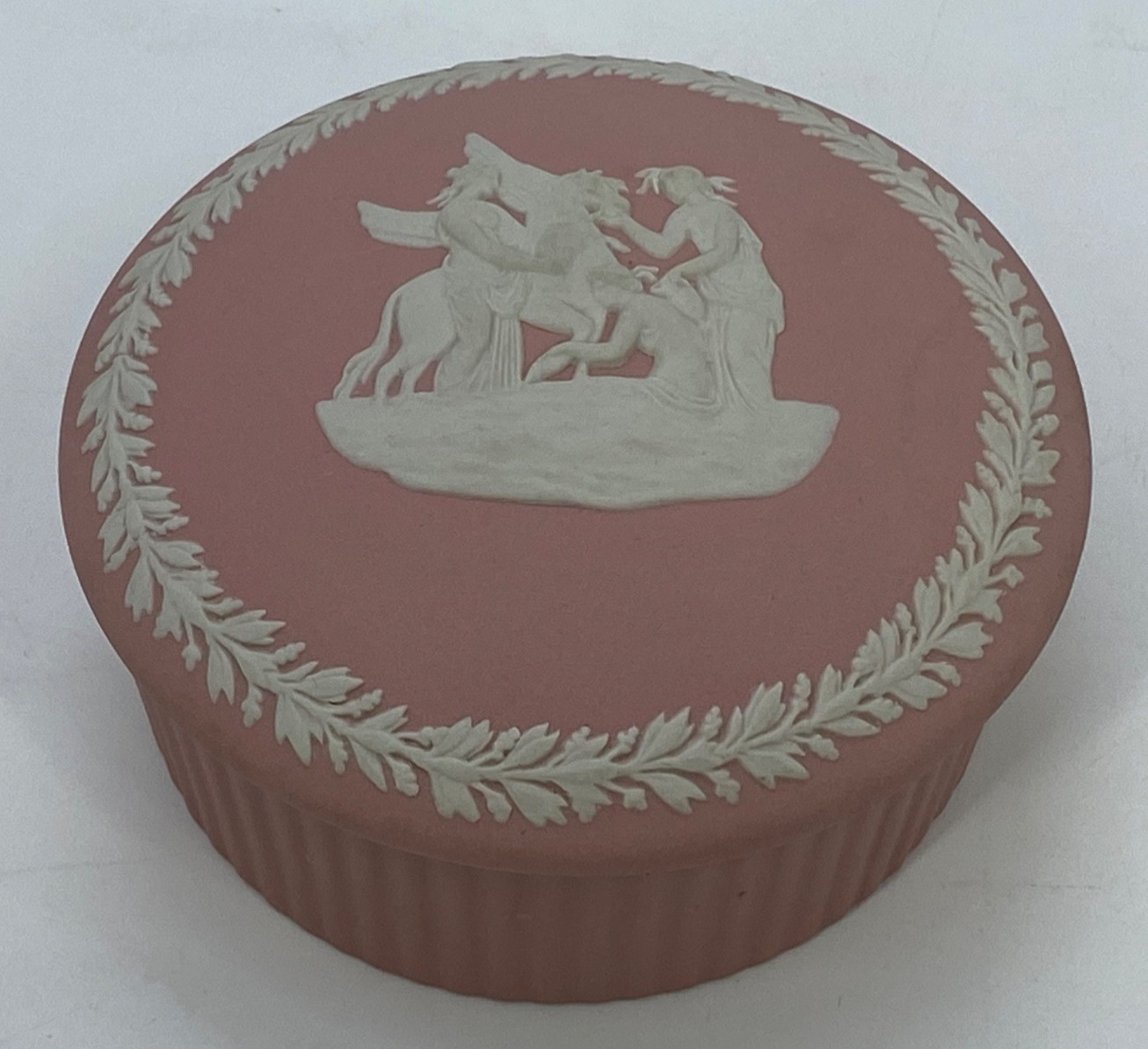 Wedgwood Jasperware Pink Trinket Box Round & Lid 3.5\ Wedgwood Jasperware Pink Trinket Box Round & Lid 3.5\