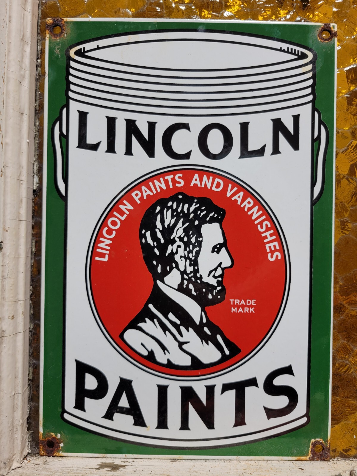 VINTAGE LINCOLN PAINTS PORCELAIN SIGN OLD PRESIDENT LINCOLN VARNISH HARDWARE 12\
