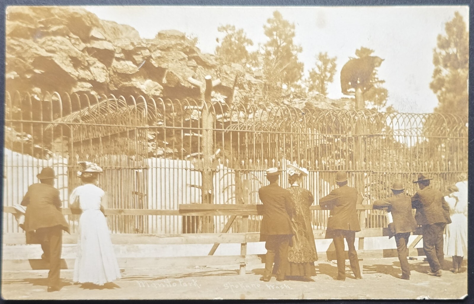Early 1900s Manito Park Spokane WA Bear Exhibit RPPC Vintage Real Photo