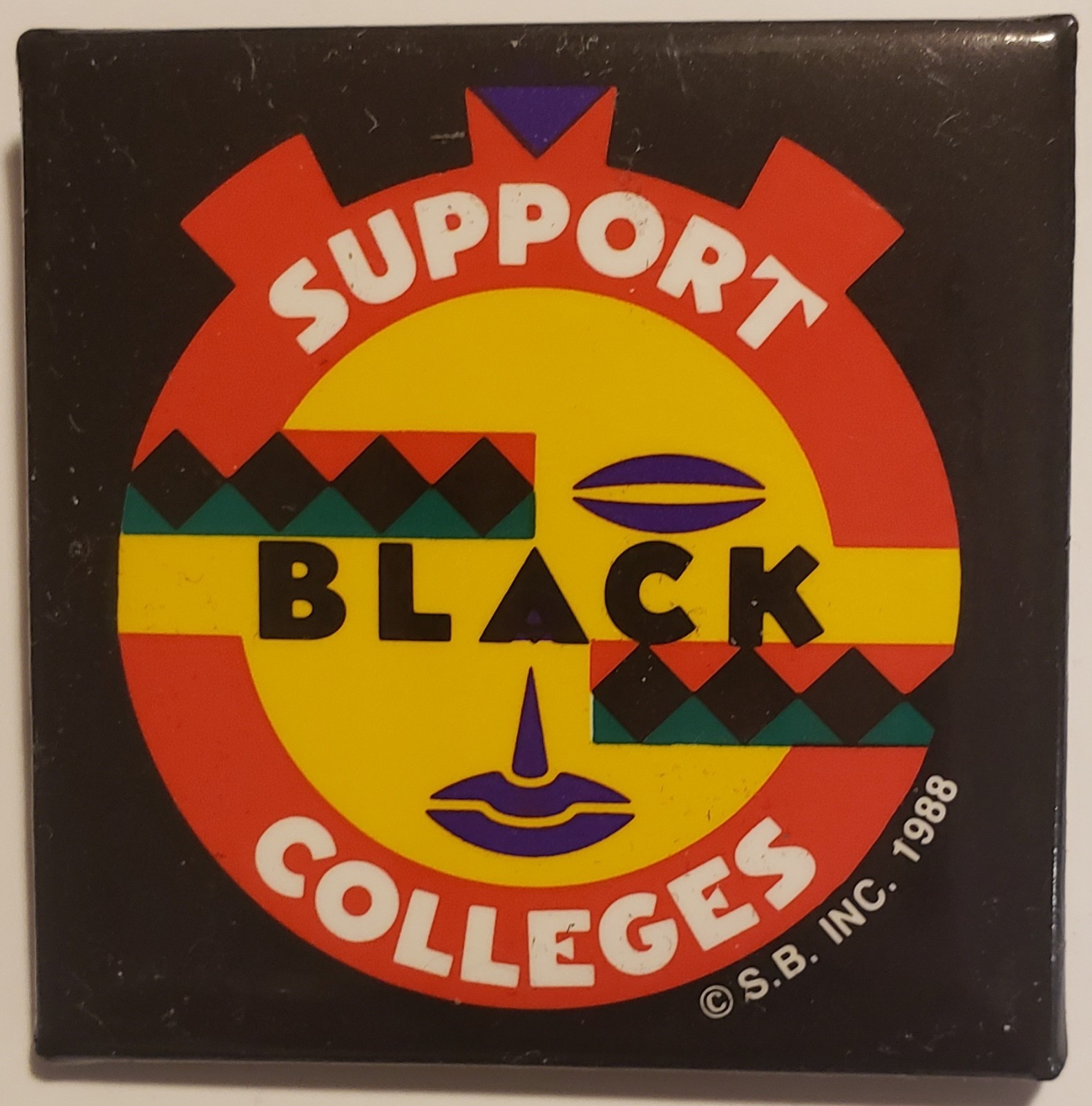 Support Black Colleges 1988 original Vintage pin by Student Bodies Inc. Support Black Colleges 1988 original Vintage pin by Student Bodies Inc.