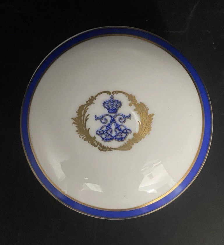 Oficina Real Porcelain Trinket Box Royal Navy Crest Museum Anniversary Portugal