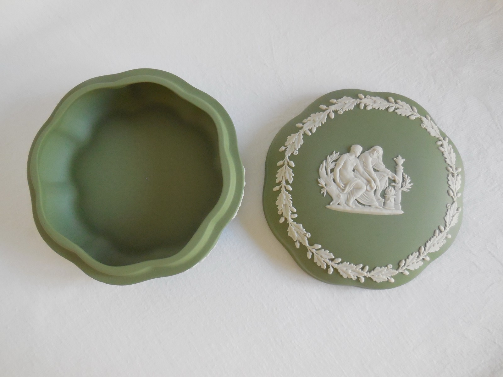 Wedgwood Sage Green Jasperware 5 Inch Box