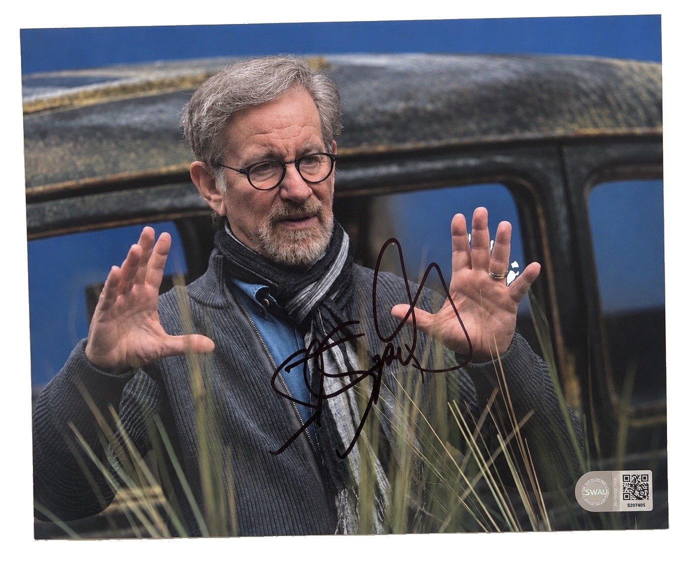 DIRECTOR STEVEN SPIELBERG Rare Hand Signed 8x10 inch Cinema Movies Photo SWAU