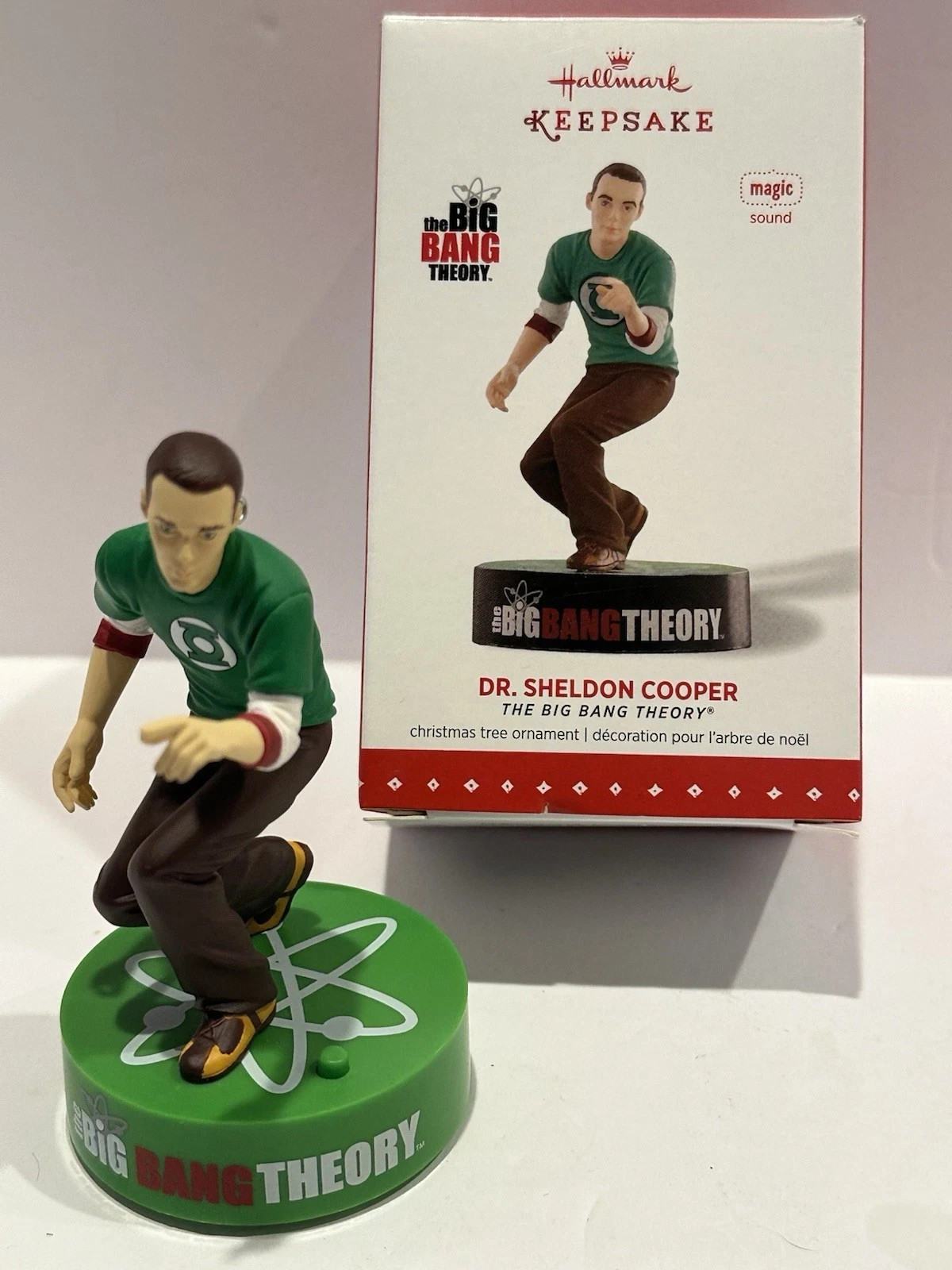 Hallmark DR SHELDON COOPER 2015 Keepsake Ornament The Big Bang Theory 626-54 Hallmark DR SHELDON COOPER 2015 Keepsake Ornament The Big Bang Theory 626-54