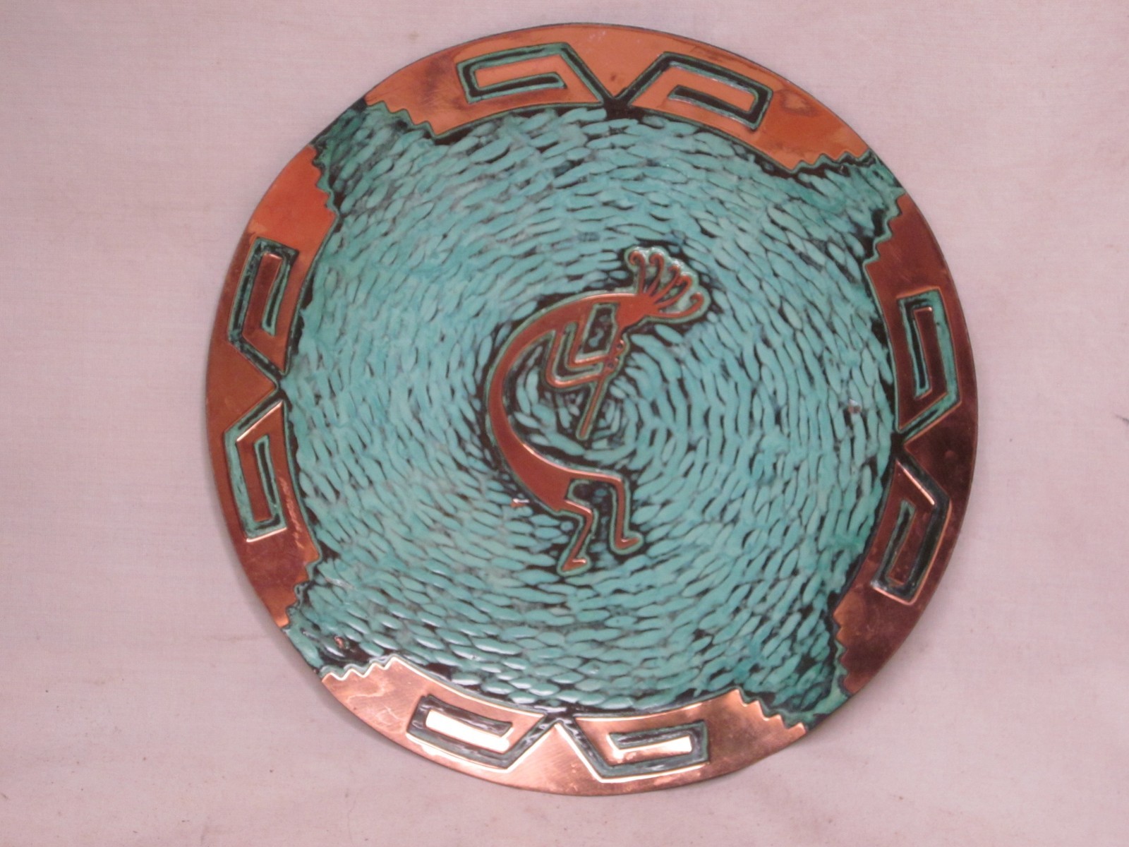 vintage New World Trading MEDICINE PLATE Kokopelli detailed ornate 6\ vintage New World Trading MEDICINE PLATE Kokopelli detailed ornate 6\
