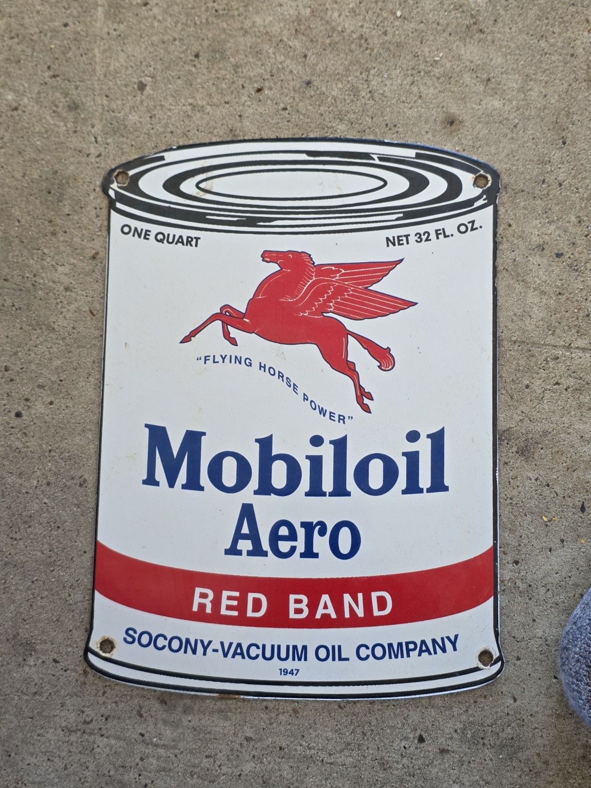 VINTAGE 1947 MOBILOIL AERO CAN PORCELAIN GAS PUMP SIGN MOBIL MOBILGAS 11 VINTAGE 1947 MOBILOIL AERO CAN PORCELAIN GAS PUMP SIGN MOBIL MOBILGAS 11